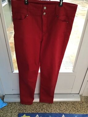 Red High-Waist Slim Pants size 15